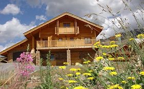 Madame Vacances Les Chalets de l'Altiport